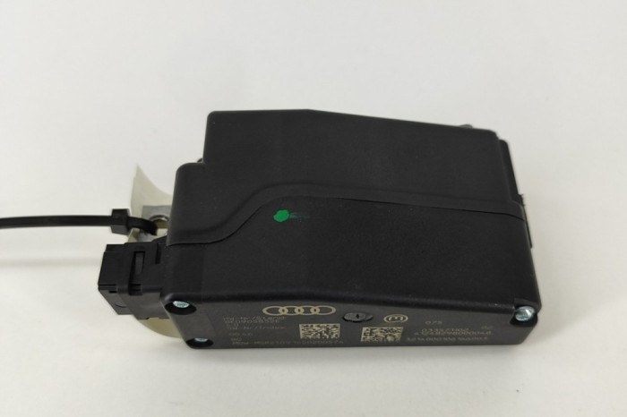 Unitate de control blocare direcție AUDI Q5 8R 2015 OEM: 8K0905852E 22292758