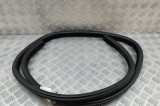 Garnitura ușă dreapta spate LAND ROVER RANGE ROVER VELAR L560 2018 OEM: J8A2-253A10-A | 27453137
