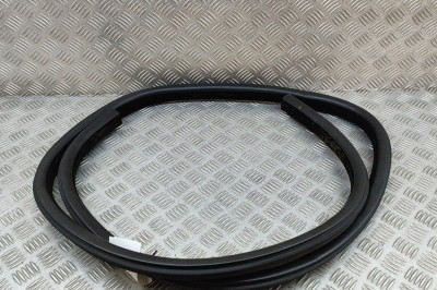 Garnitura ușă dreapta spate LAND ROVER RANGE ROVER VELAR L560 2018 OEM: J8A2-253A10-A | 27453137 foto