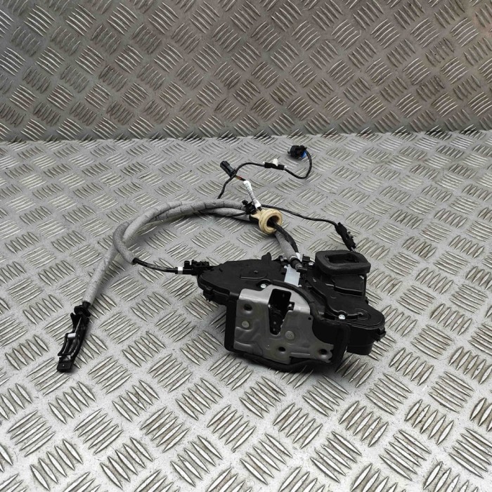 &Icirc;ncuietoare ușă dreapta față VW TAYRON R41 2024 OEM: 572837016 32379495