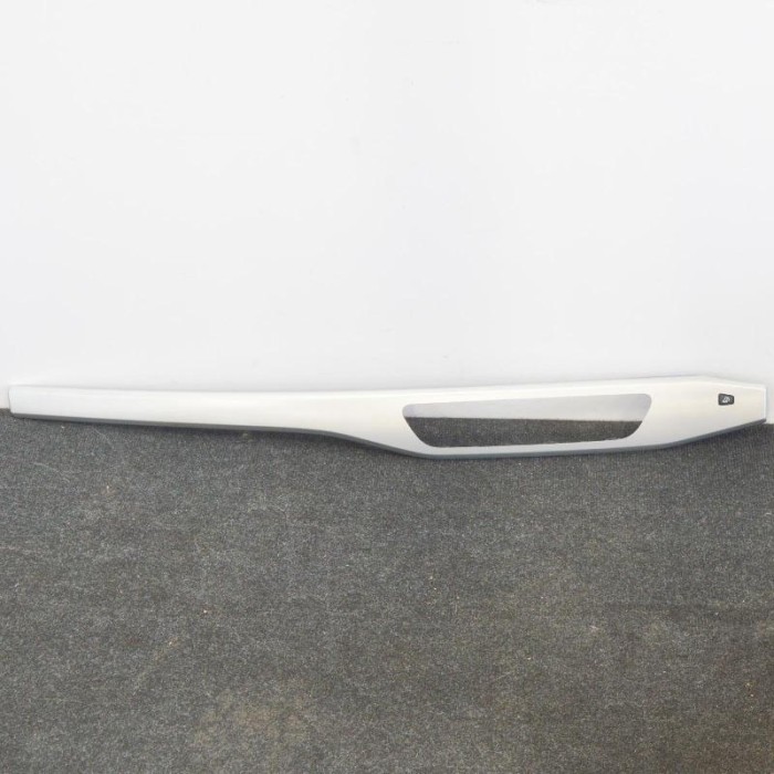 nerasta AUDI A4 8W2, B9 2017 OEM: 8W2853189 10009157