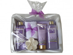 Set cadou in cutie alba cu 5 produse aroma Lavanda foto