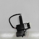 USB TESLA MODEL S 2018 OEM: 1080669-00-A | 31875120