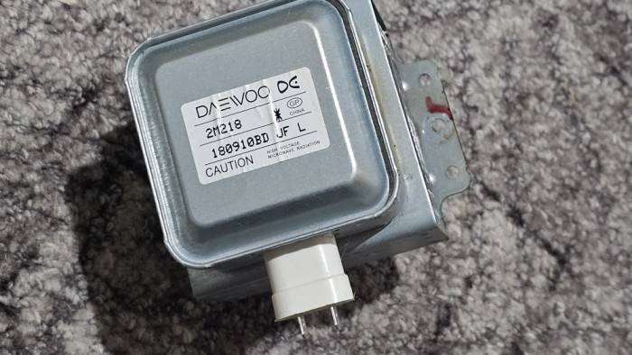 Magnetron cupotr microunde 2M218 DAEWOO