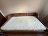 Pat cu saltea inclusă, 110 &times; 200 cm &ndash; stare bună