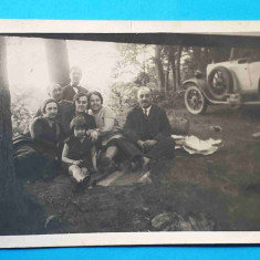 Carte Postala 1920 Romania - fotografie familie Ofiter la picnic cu masina