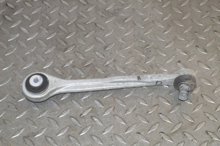 Braț superior dreapta față AUDI Q7 4M 2016 OEM: 4m0407506b 12401973