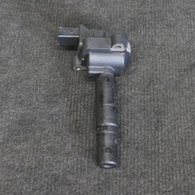 Bobina de inducție de &amp;icirc;naltă tensiune MERCEDES-BENZ C W203 2004 OEM: A00015015800040100042 2038465 foto