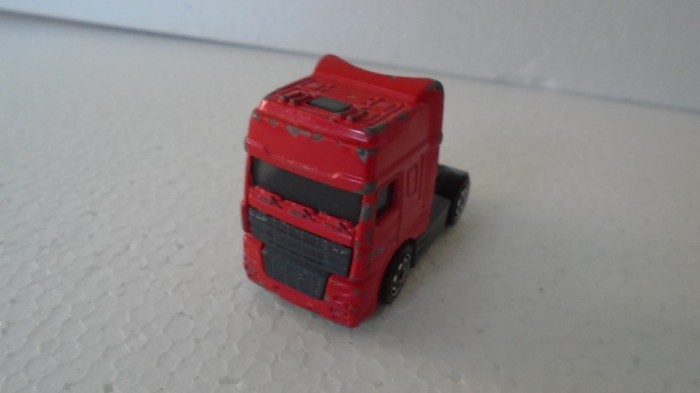 bnk jc Matchbox MB702 - DAFXF95 Space Cab 1/86