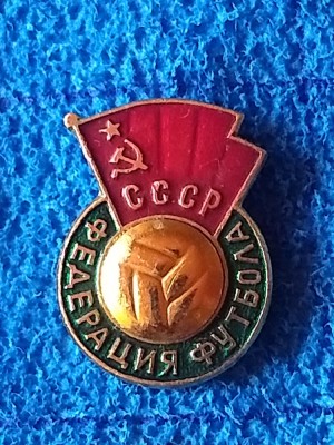 Insigna (veche) fotbal - Federatia de fotbal din URSS (RUSIA) foto