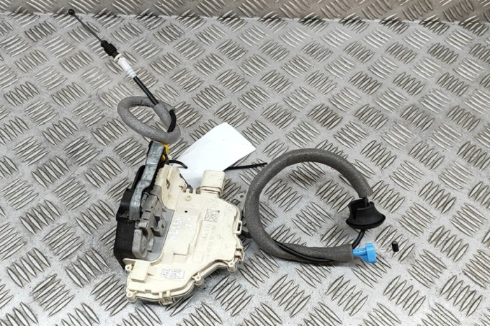 &Icirc;ncuietoare ușă st&acirc;nga spate AUDI Q7 4M 2016 OEM: 4G0839015C 28423866