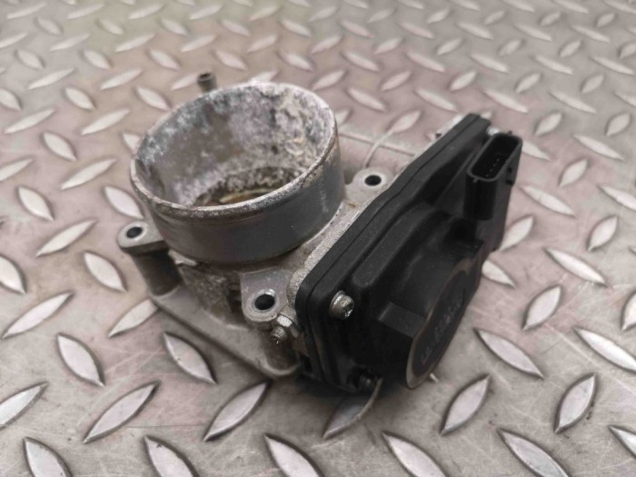 Corp clapetă INFINITI Q50 2014 OEM: 526-02,4X02