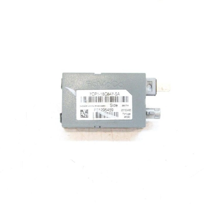 Amplificator de antena VOLVO V70 III BW 2015 OEM: P31295459,7CP1-18C847-SA 4170746