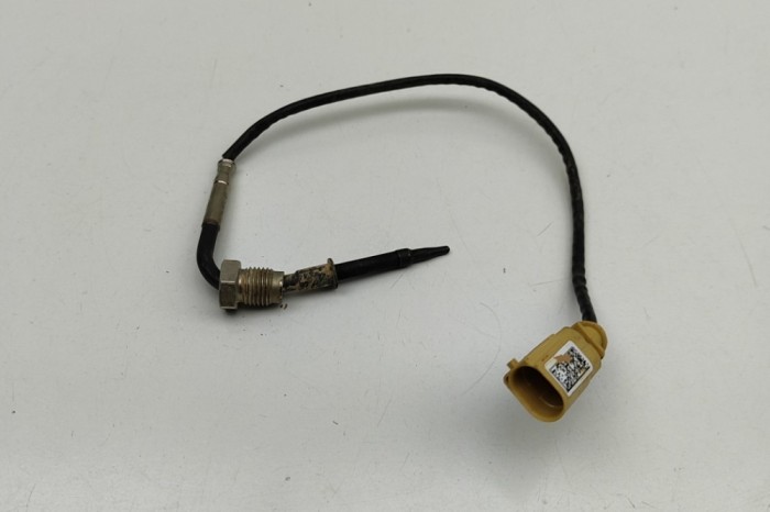 Senzor de temperatură gaze de eșapament AUDI Q8 4MN 2024 OEM: 8W0906088AD | 31869809
