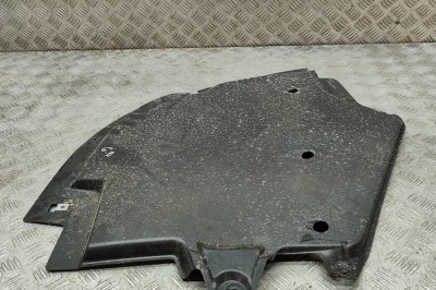 Scut motor dreapta spate AUDI A5 Avant 2024 OEM: 8B3825220 | 31846682 foto