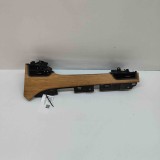 Gura de ventilație planșa de bord TESLA MODEL X 2018 OEM: 1042774-13-D 30380472