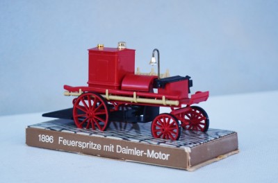 masina de pompieri 1896 Feuer spritzen mit Daimler-Motor foto