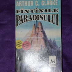 Fantanile paradisului - Arthur C Clarke sf science fiction