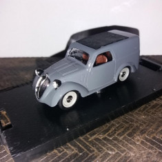 Macheta Fiat 500 commerciale scara 1:43 BRUMM