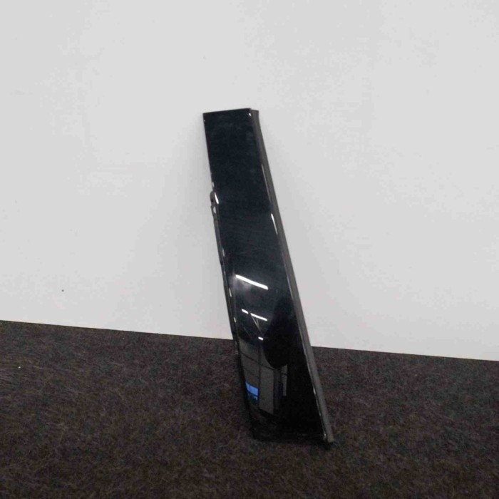 Ornament vertical ușă dreapta spate AUDI A3 Limousine 8VS, 8VM 2016 3487728