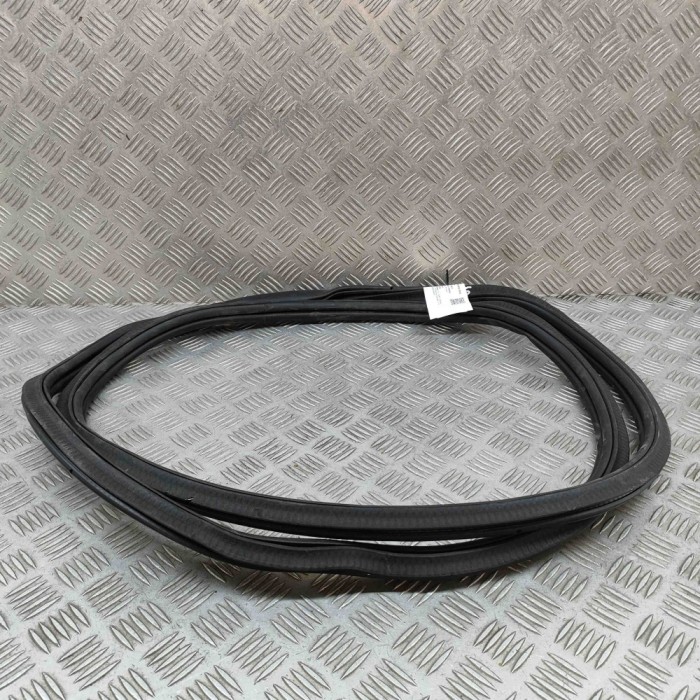 Garnitura ușă st&acirc;nga spate VW CADDY V SBB, SBJ 2023 OEM: 2K7843791C