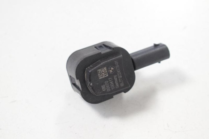 Senzor de impact dreapta față BMW 5 Gran Turismo F07 2015 OEM: 9224178 10589105