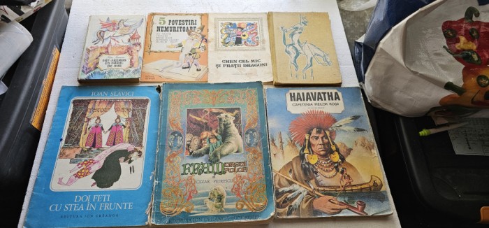 POVESTI , BASME ,ETC , LOT 7 BUCATI , PRET IEFTIN PENTRU TOT LOTUL .