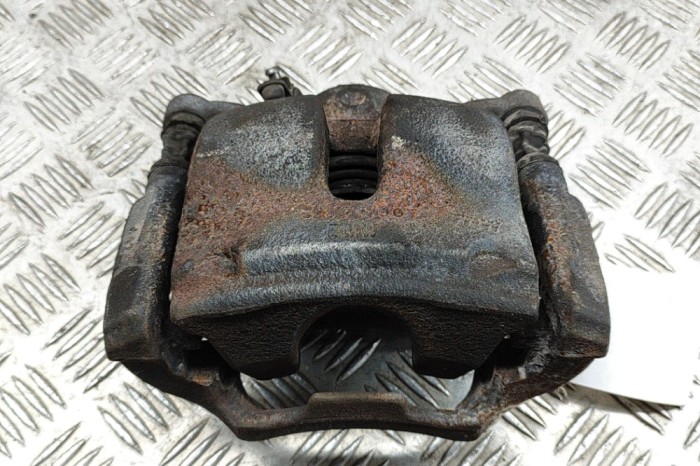 Etrier de fr&acirc;nă dreapta față MINI COUNTRYMAN F60 2020 OEM: 6860266 26259528