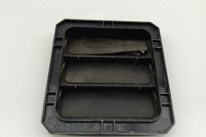 Grila de ventilație caroserie MAZDA CX-5 KF 2022 OEM: KB7W-51921 30761442