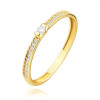 Inel din aur galben de 14K &ndash; un zircon transparent &icirc;n centru, o linie de zirconii mici - Marime inel: 50
