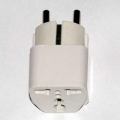 Adaptor priza America-Asia la Europa foto