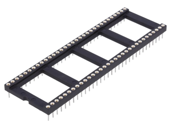 Soclu circuite integrate DIP64 THT aurit