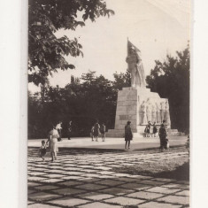 CA20 -Carte Postala- Timisoara , Monumentul Ostasului Roman, circulata 1976