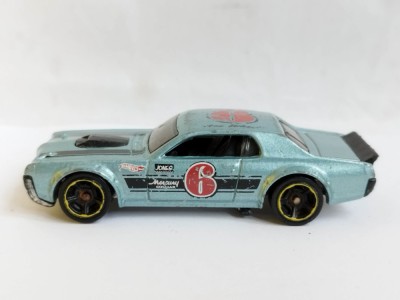 bnk jc Hot Wheels 2016 &amp;#039;68 Mercury Cougar foto