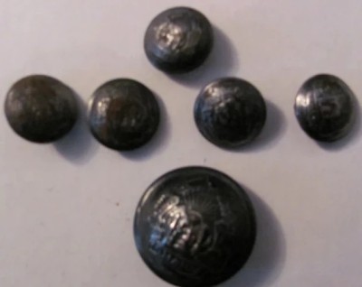 CA - Lot 8 nasturi militari vechi metalici Republica Socialista Romania RSR foto