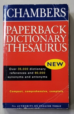CHAMBERS DICTIONARY THESAURUS , edited by PENNY HANDS et SERENELLA FLACKETT , 1999 foto