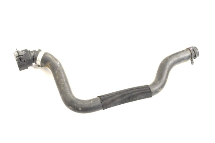Furtun de lichid de răcire BMW i3 I01 2015 OEM: 9292729 13529670