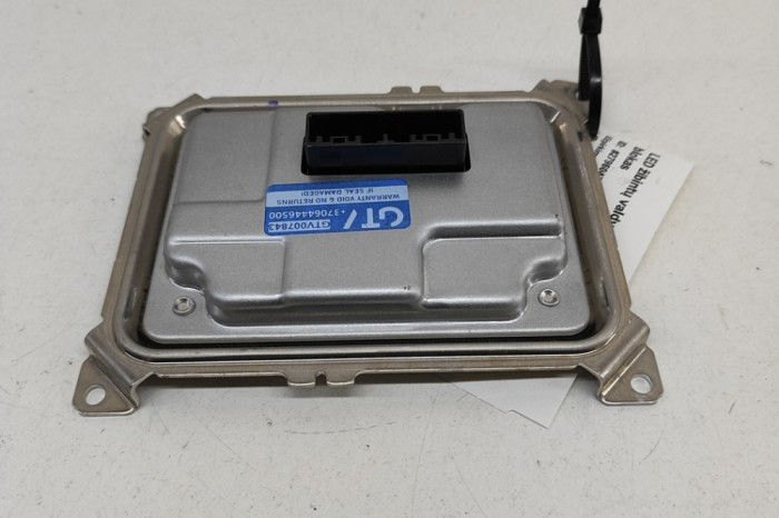 Unitate de control lumini LED PEUGEOT 2008 II 2023 OEM: L894762,1ST210872 | 27960475