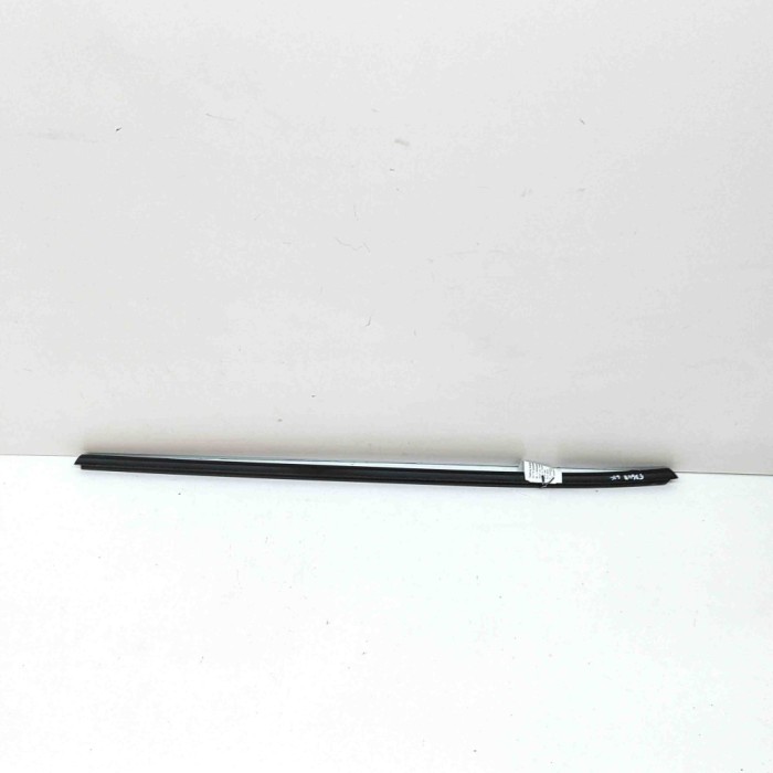 Chedar geam ușă st&acirc;nga spate AUDI E-TRON GT 2022 OEM: 4J3839475C