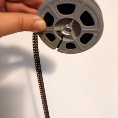Rola film pelicula 8mm Kodak Bobine SPOOL Fabrique en France utilizat 7.5cm diam