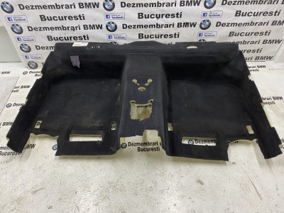 Mocheta neagra spate BMW F10,F11 foto
