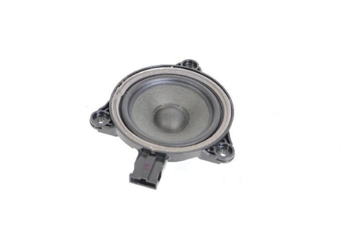 Difuzor ușă st&acirc;nga spate AUDI A3 8V1, 8VK 2015 OEM: 8V7035416 3960258
