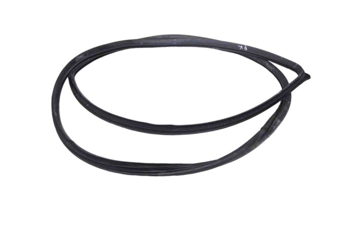 Garnitura ușă st&acirc;nga față SSANGYONG RODIUS II 2018