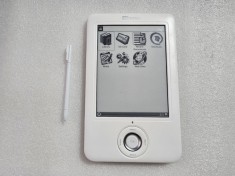 E-Book Reader BeBook Neo INK, 6&amp;quot;&amp;quot; e-Ink (800x600), monocrom, 600 x 800 px foto