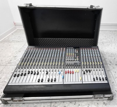 Mixer audio analog Allen&amp;amp;Heath GL2400 foto