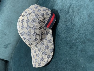 Șapcă Gucci GG Canvas foto