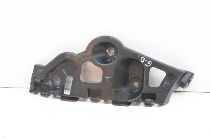 Suport bara de protecție dreapta spate DACIA SANDERO II 2015 OEM: 850446547R 13929298