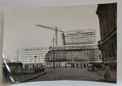 BUCURESTI , TEATRUL NATIONAL IN CONSTRUCTIE , FOTOGRAFIE DE PRESA , 1969 foto