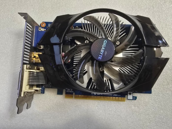 Placa video Gigabyte NVIDIA GeForce GT 740 2GB GDDR5 GV-N740D5OC-2GI (rev. 2.0)