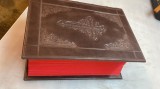BIBLIA/ DUMNEZEEASCA SCRIPTURA 1914 EDITIE LUX FACSIMIL MARGINILE PATINATE IN ROSU, COPERTI PIELE VITEL-FILELE CUSUTE MANUAL! 1646 PAG.,FORMAT 22X17CM